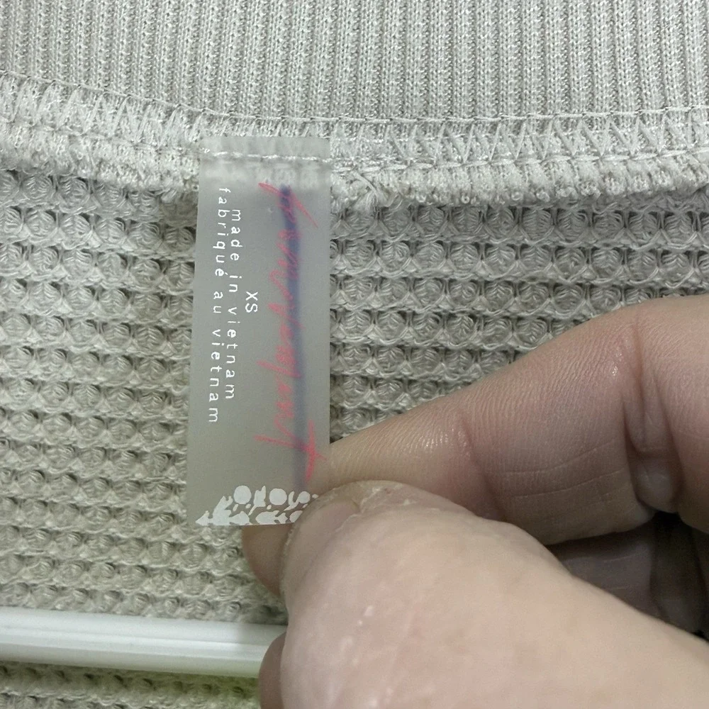 Free People Movement Womens XS Snow Day Thermal Top Ivory Neon Trim Long Sleeve‎